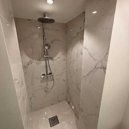 Newly Renovated Classic By Solli Plass *