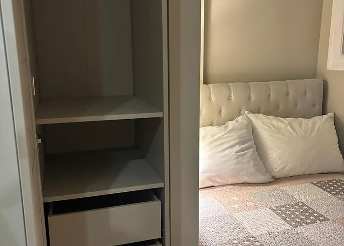 Newly Renovated Classic By Solli Plass *