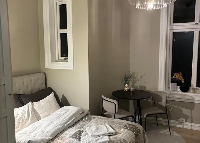 Newly Renovated Classic By Solli Plass