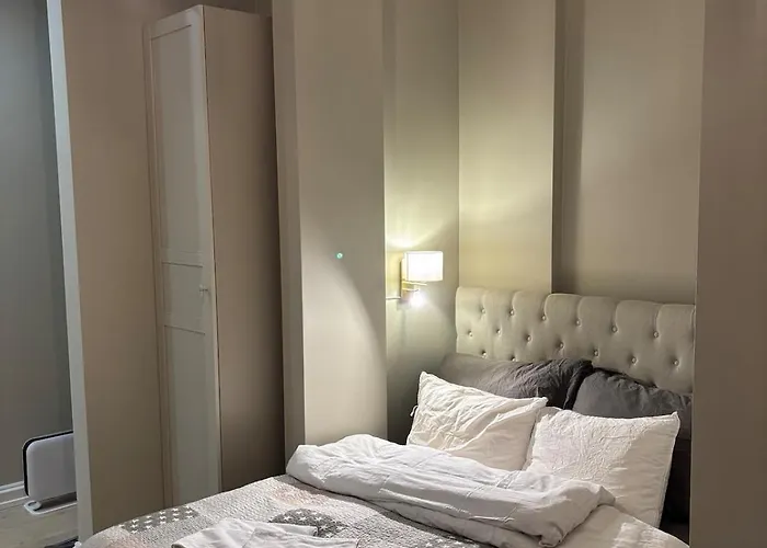 Newly Renovated Classic By Solli Plass Lägenhet *